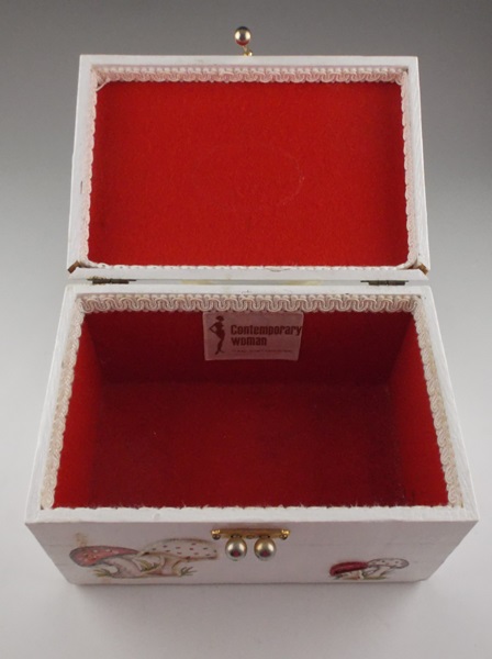  Walt Disney Productions Contemporary Woman Box Purse