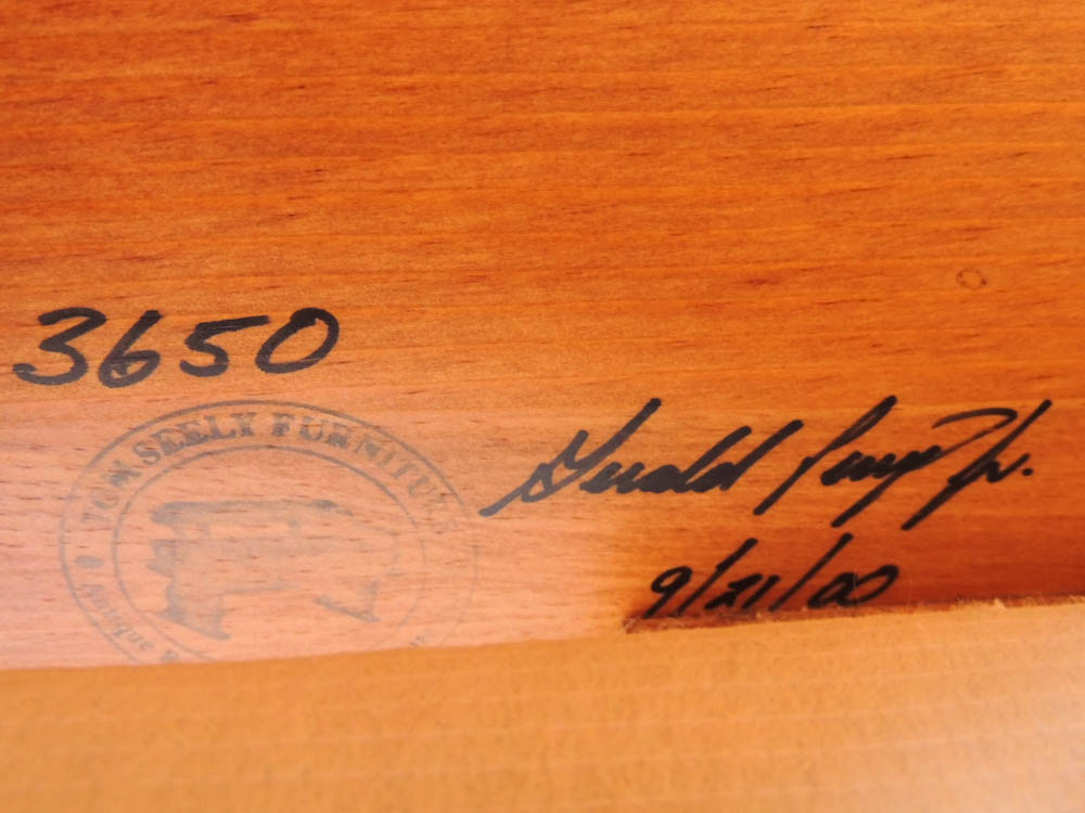 Tom Seely Early American Reproduction Sleigh Daybed