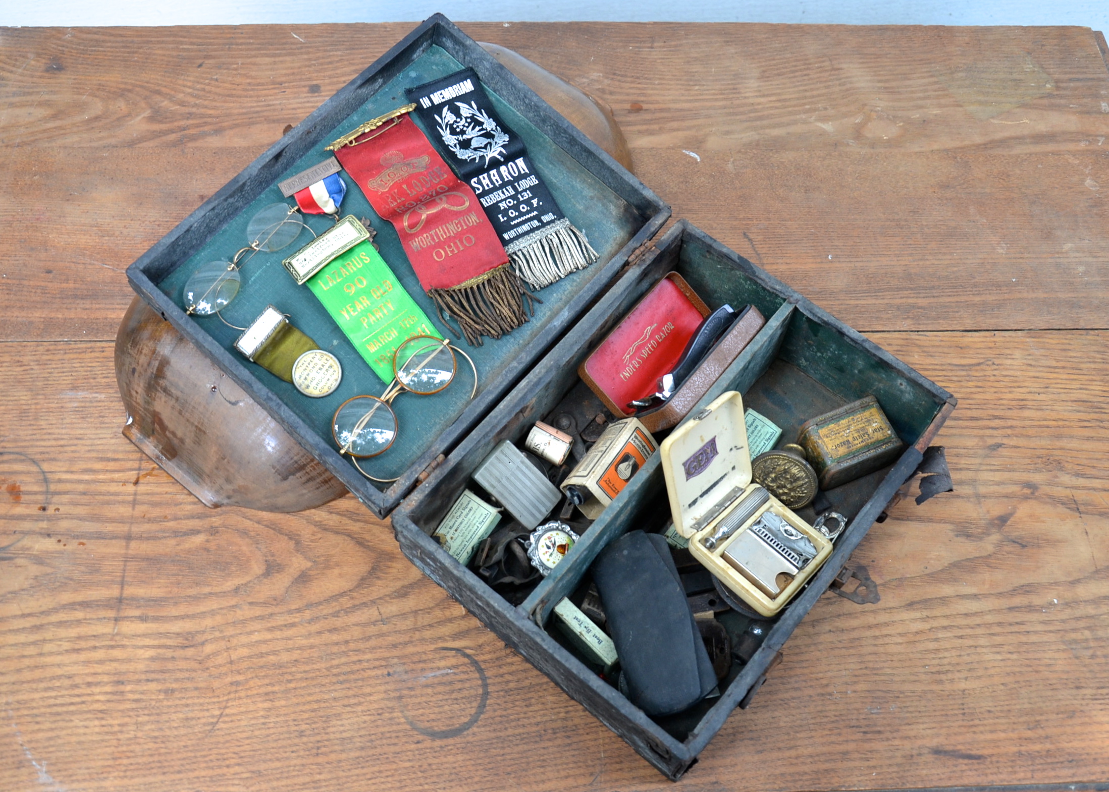 Hinged Case Containing Vintage Miscellany