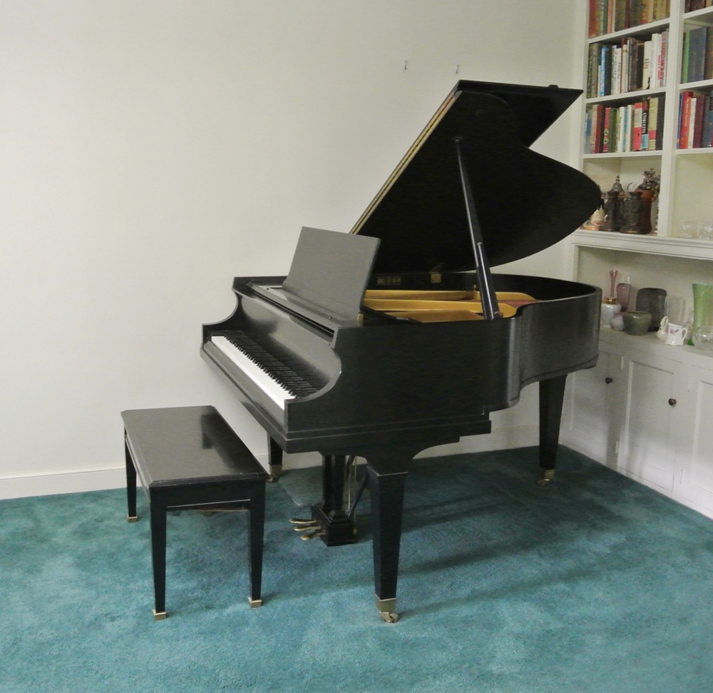 Baldwin Baby Grand Piano 