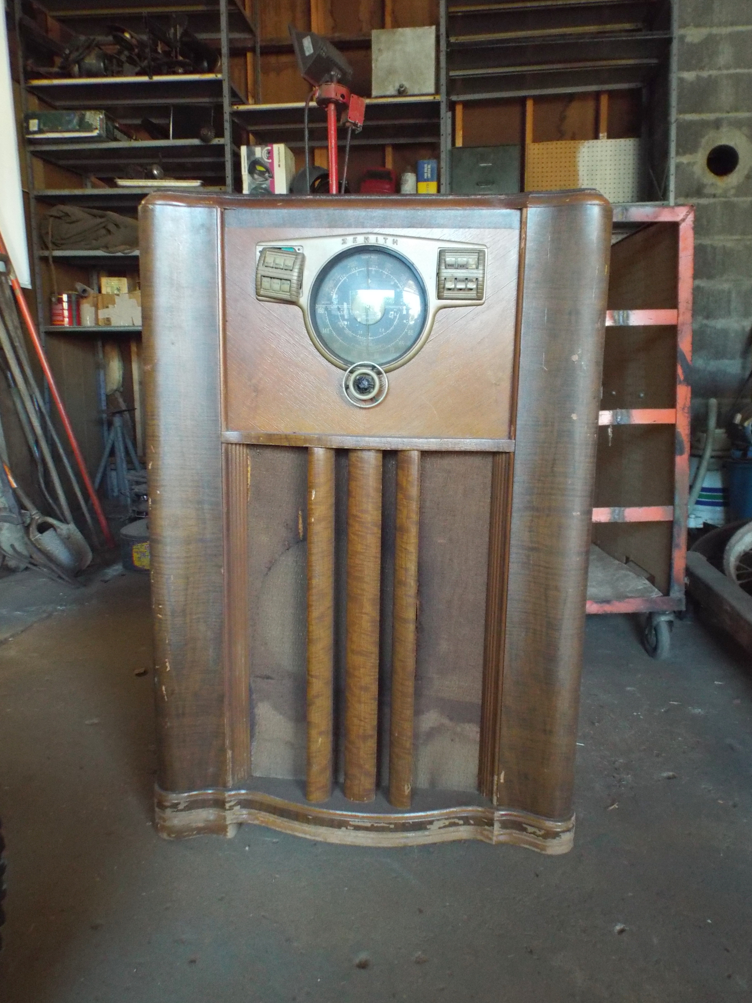 Vintage Zenith Rotor Wave Console Radio