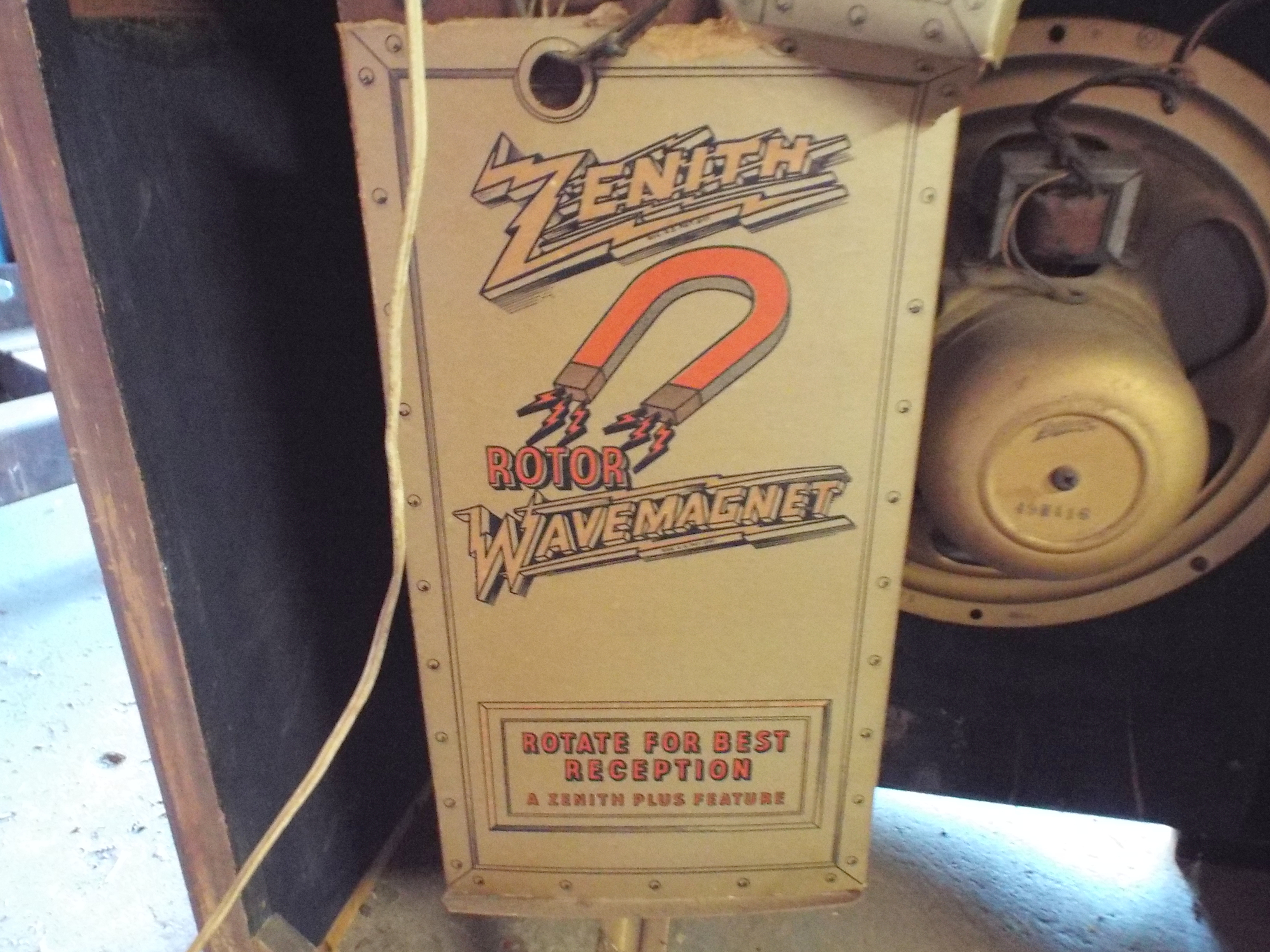 Vintage Zenith Rotor Wave Console Radio
