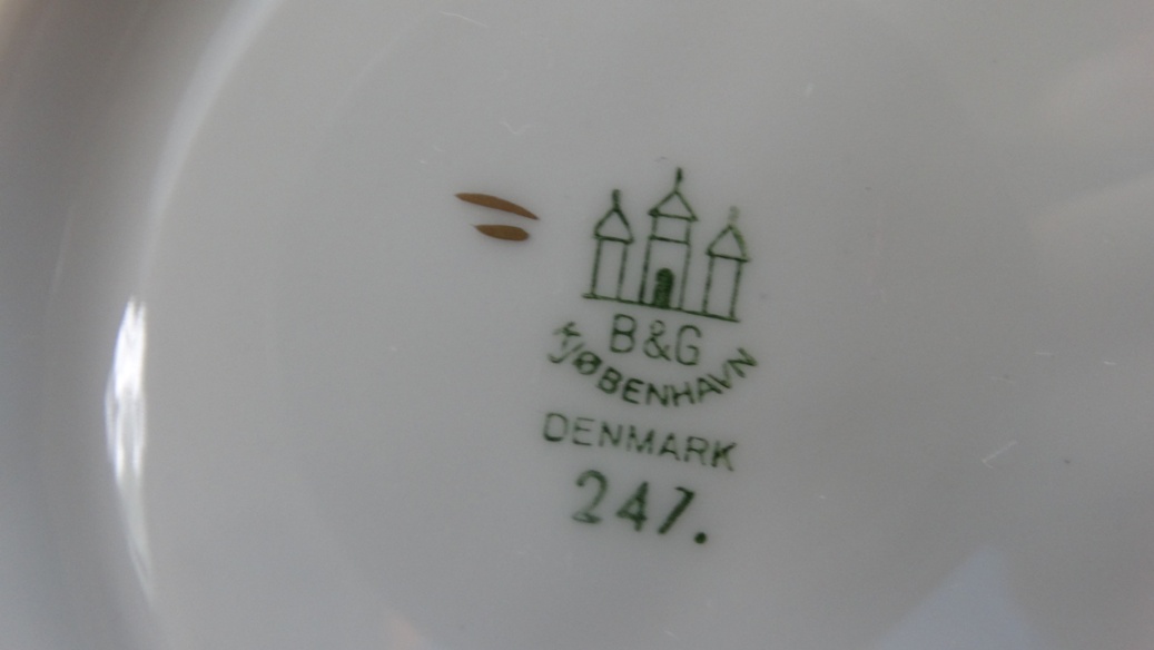 Bing & Grondahl Porcelain "Seagull" Lidded Soup Bowls Set of 12