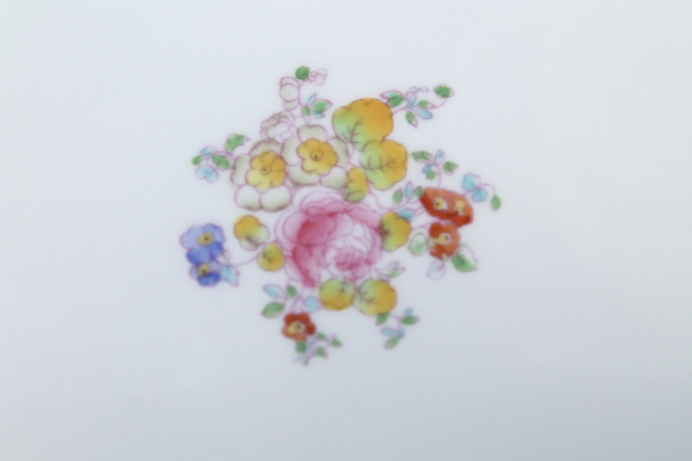 Minton China in the Classic Pattern "Minton Rose"