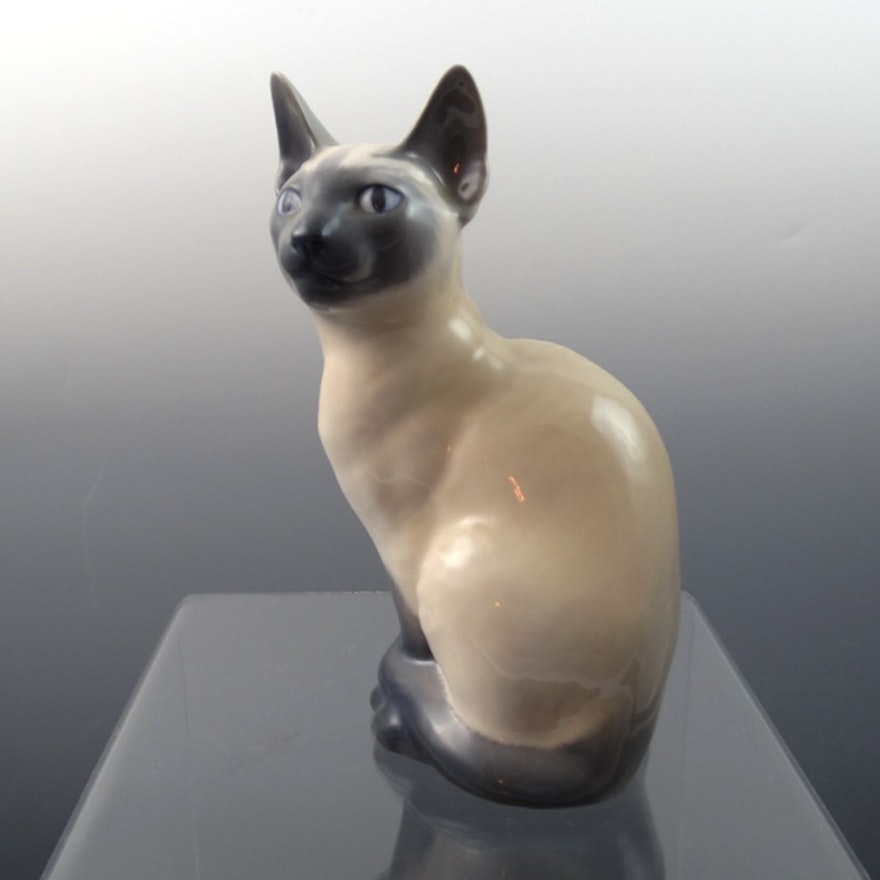 Royal Copenhagen Siamese Cat #3281