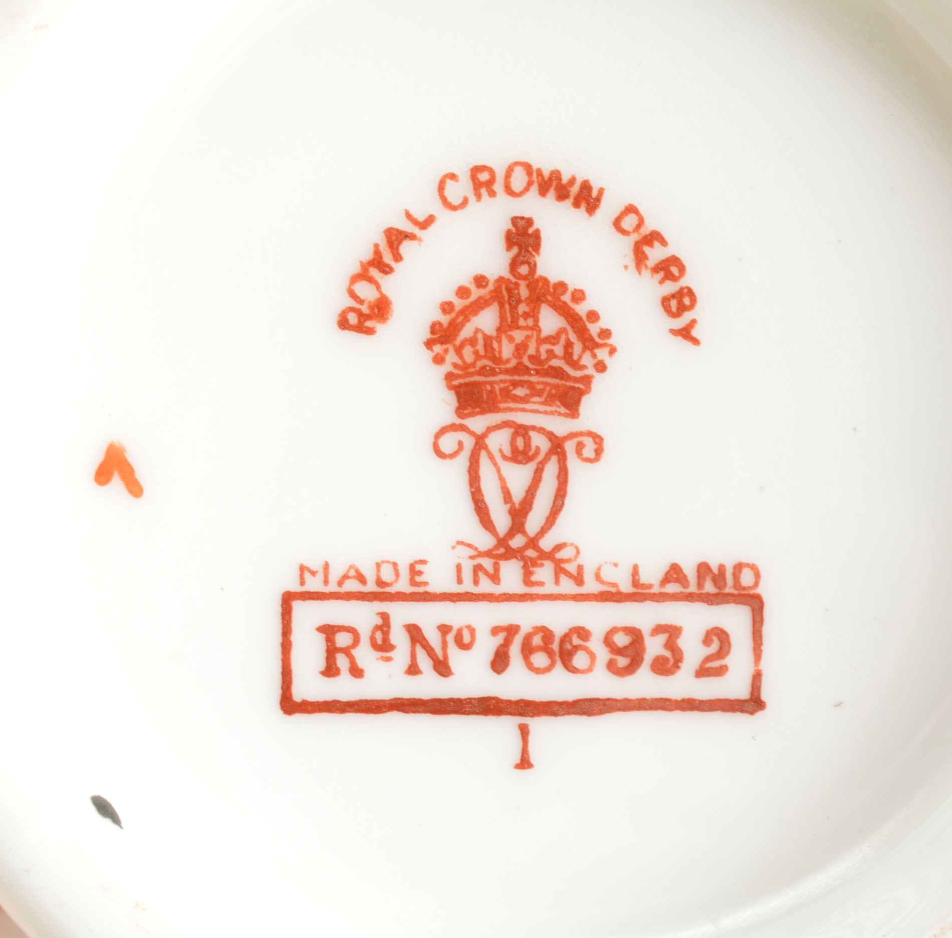 Royal Crown Derby English Bone China Red Aves Pattern Dish Set