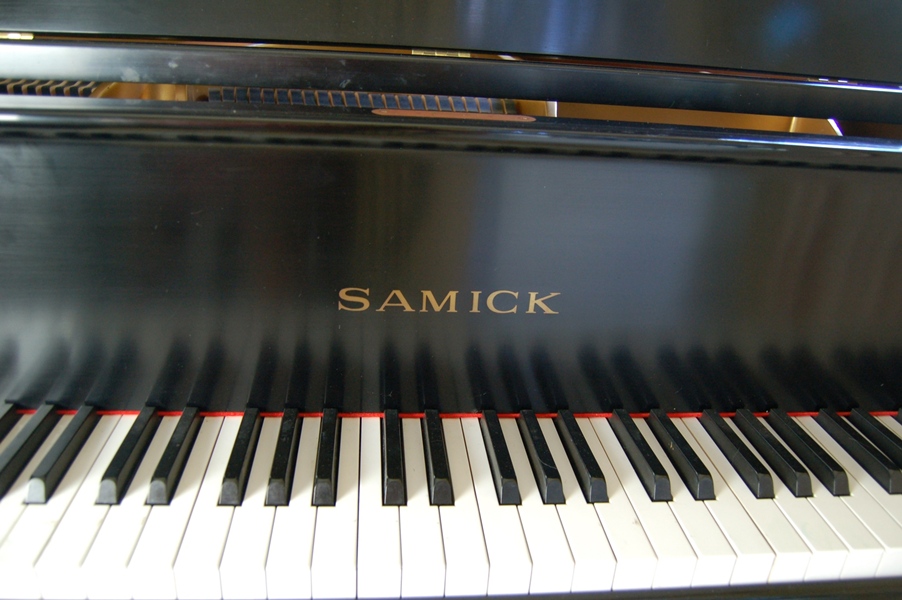 Samick Ebony Classic Grand Piano