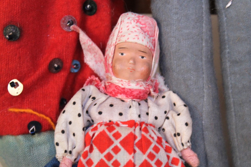 Vintage Travel Dolls and Doll Bed