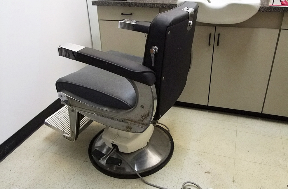 Belmont Hydraulic Barber Chair