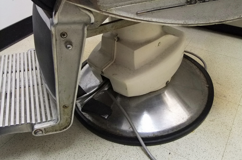 Belmont Hydraulic Barber Chair