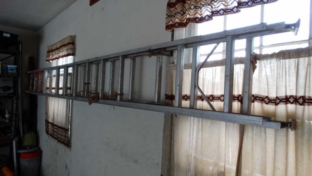 Aluminum Extension Ladder