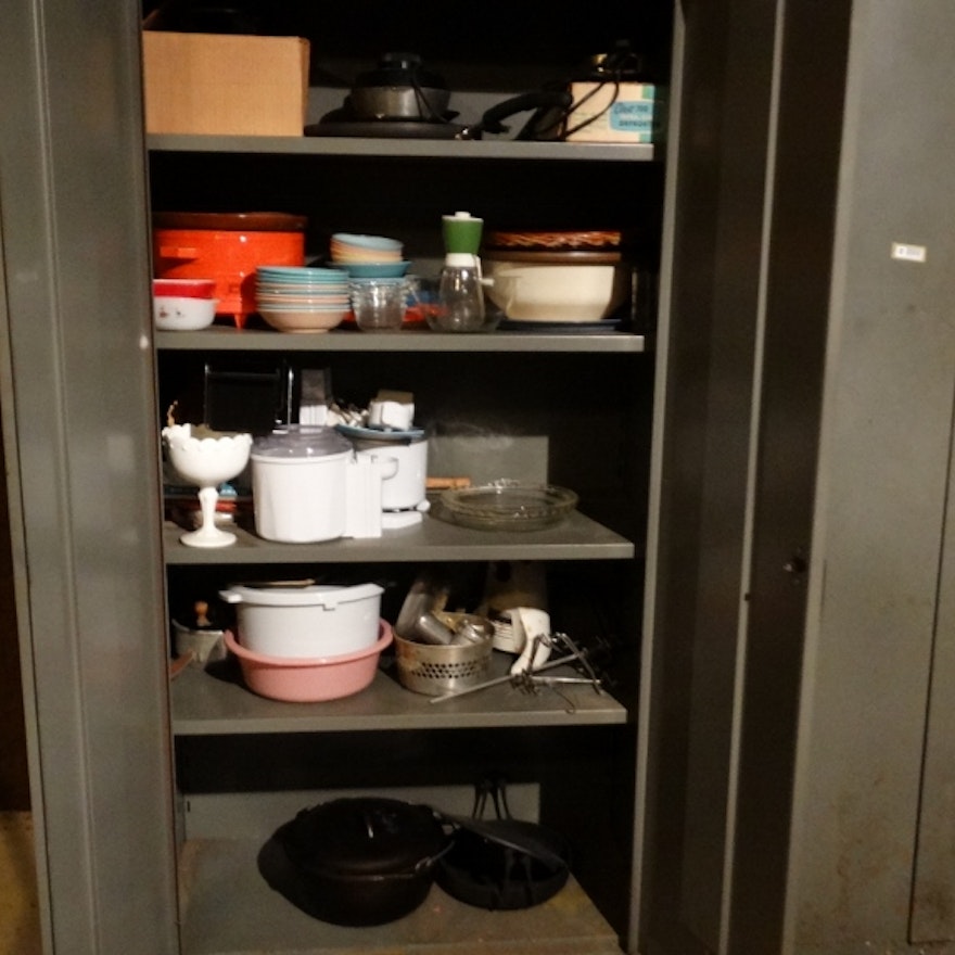 Cabinet Contents Vintage Kitchen Cleanout