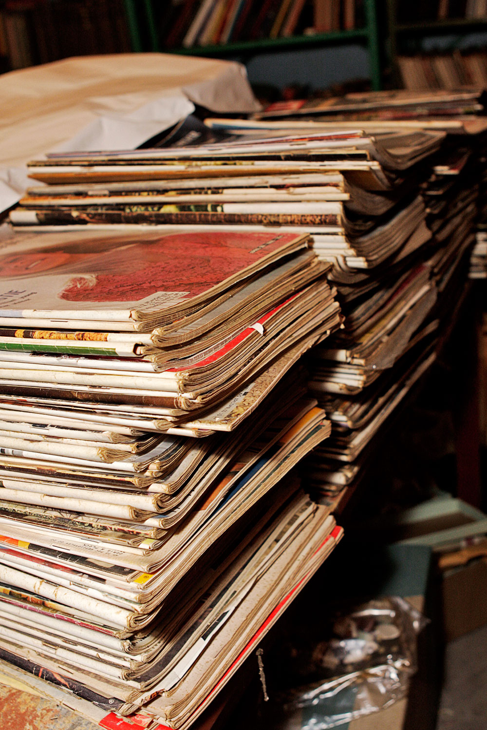 Huge Collection of Vintage Life Magazines