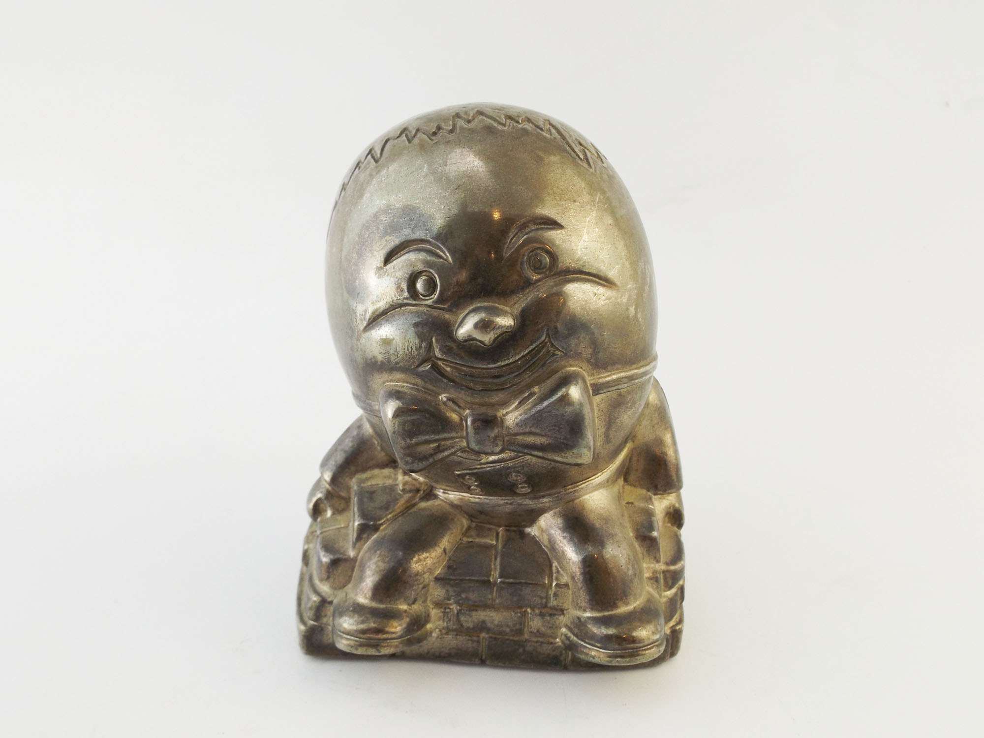 Metal Humpty Dumpty Bank