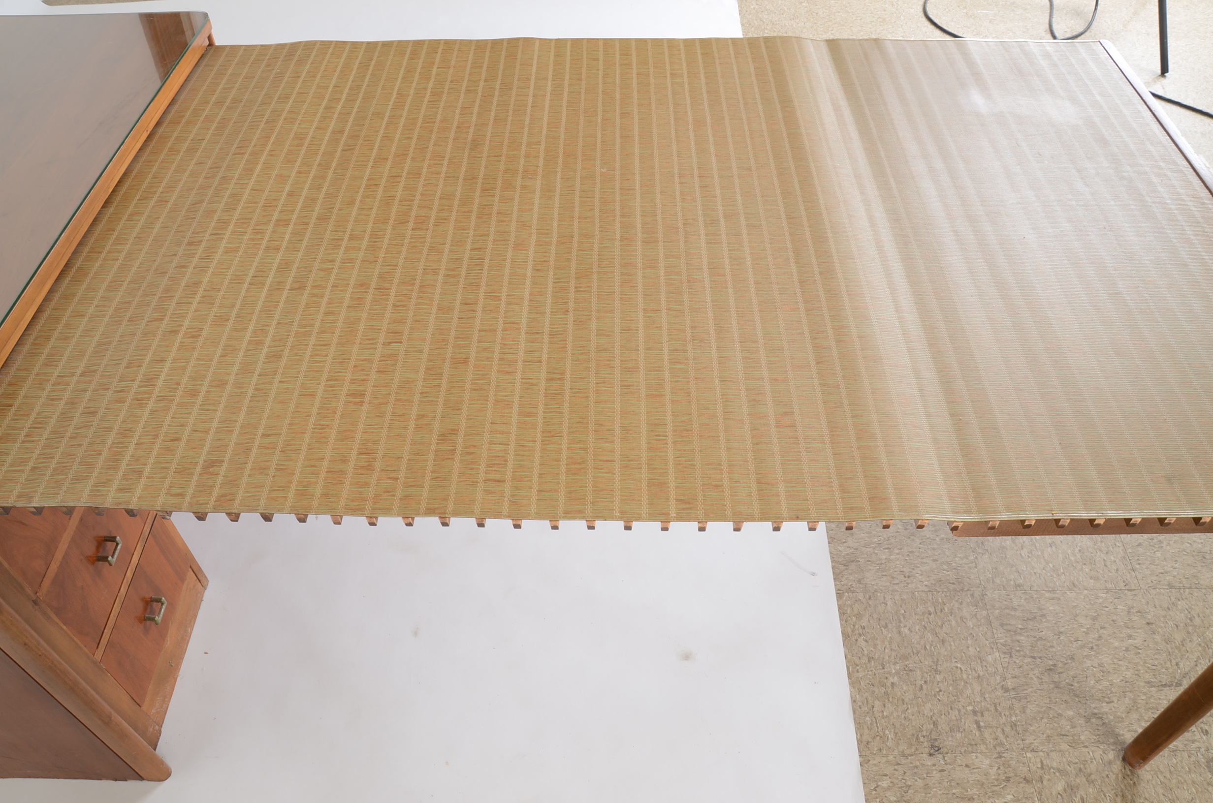 Expand-O-Matic Writing Extension Desk