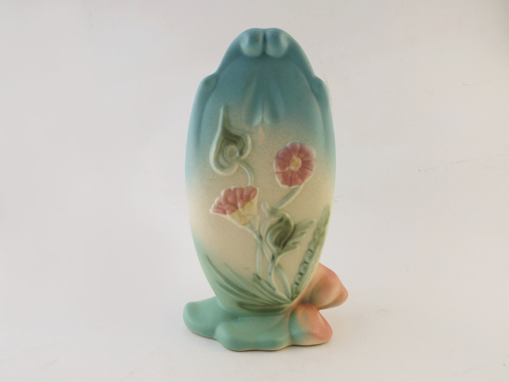 Hull Art Pottery Bow Knot Vase