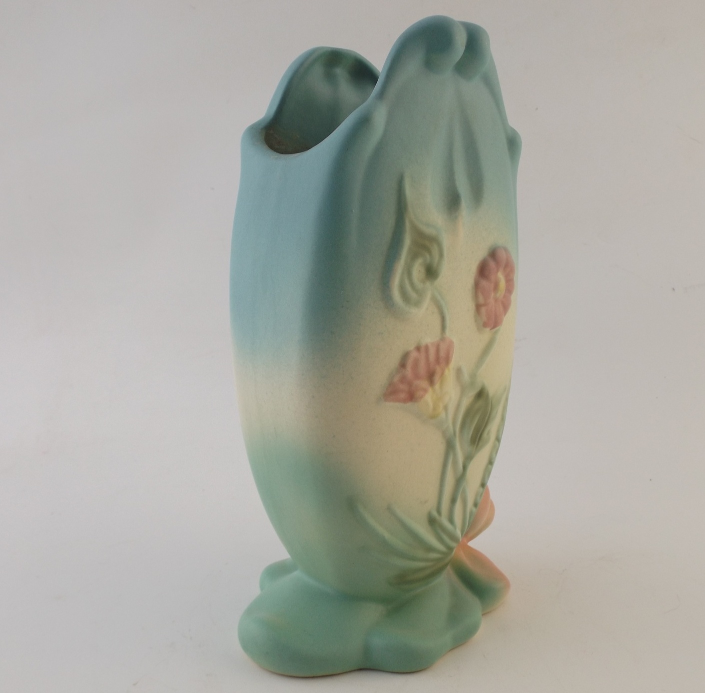 Hull Art Pottery Bow Knot Vase