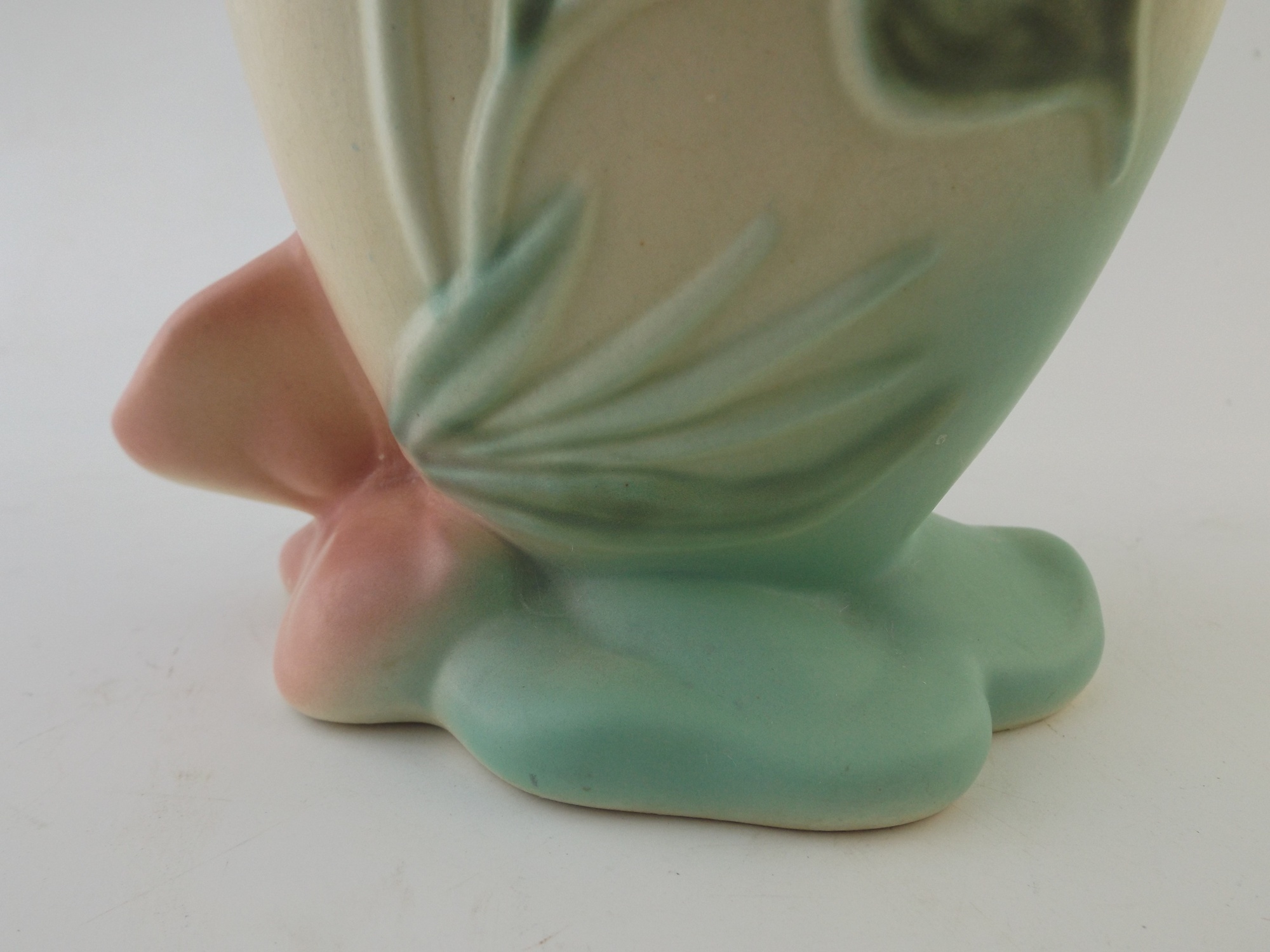 Hull Art Pottery Bow Knot Vase
