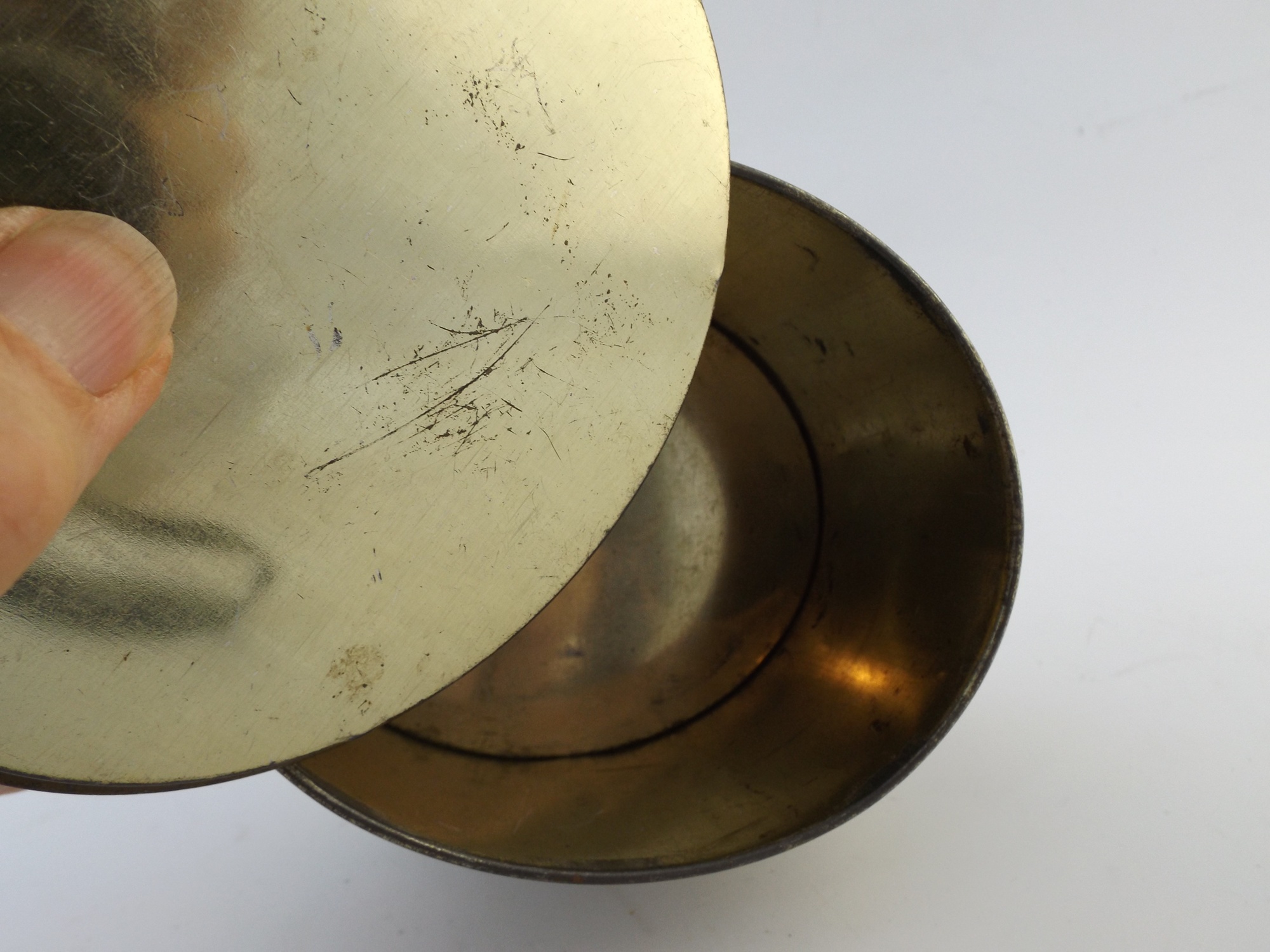 Dobbs 5th Avenue Salesman Sample Tin Hat Box with Stetson Hat