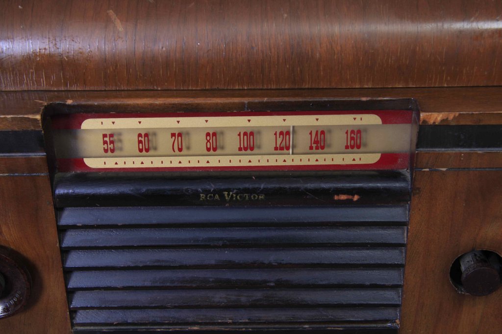 RCA Victor Radio and Victrola from 1947
