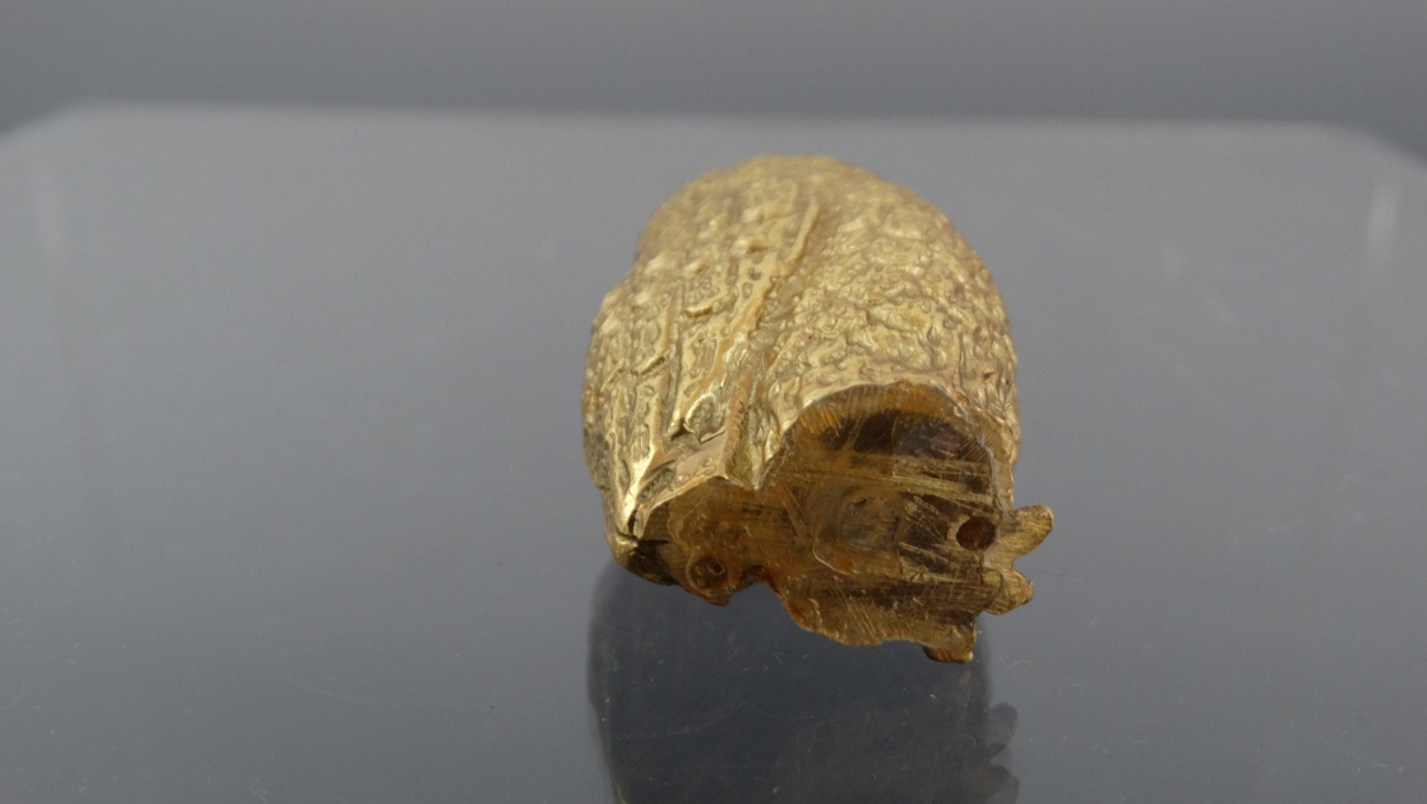 Steuben Crystal "Column of the Owl" with 18k Yellow Gold Owl