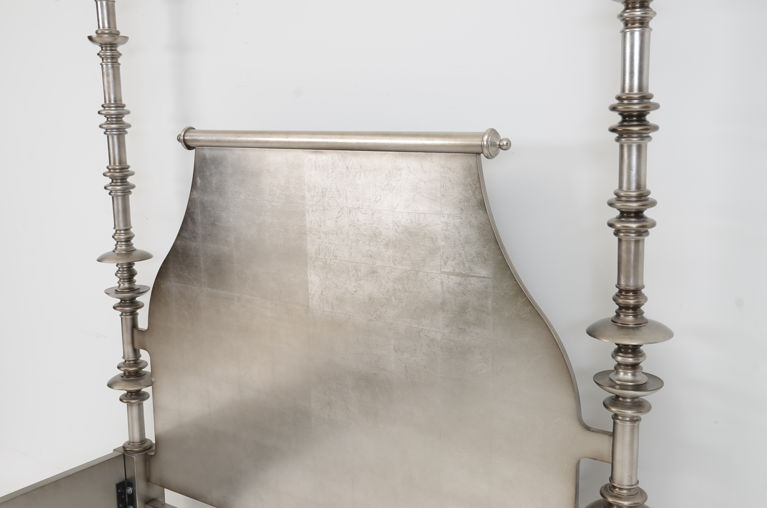 Gorgeous Modern Poster Bed