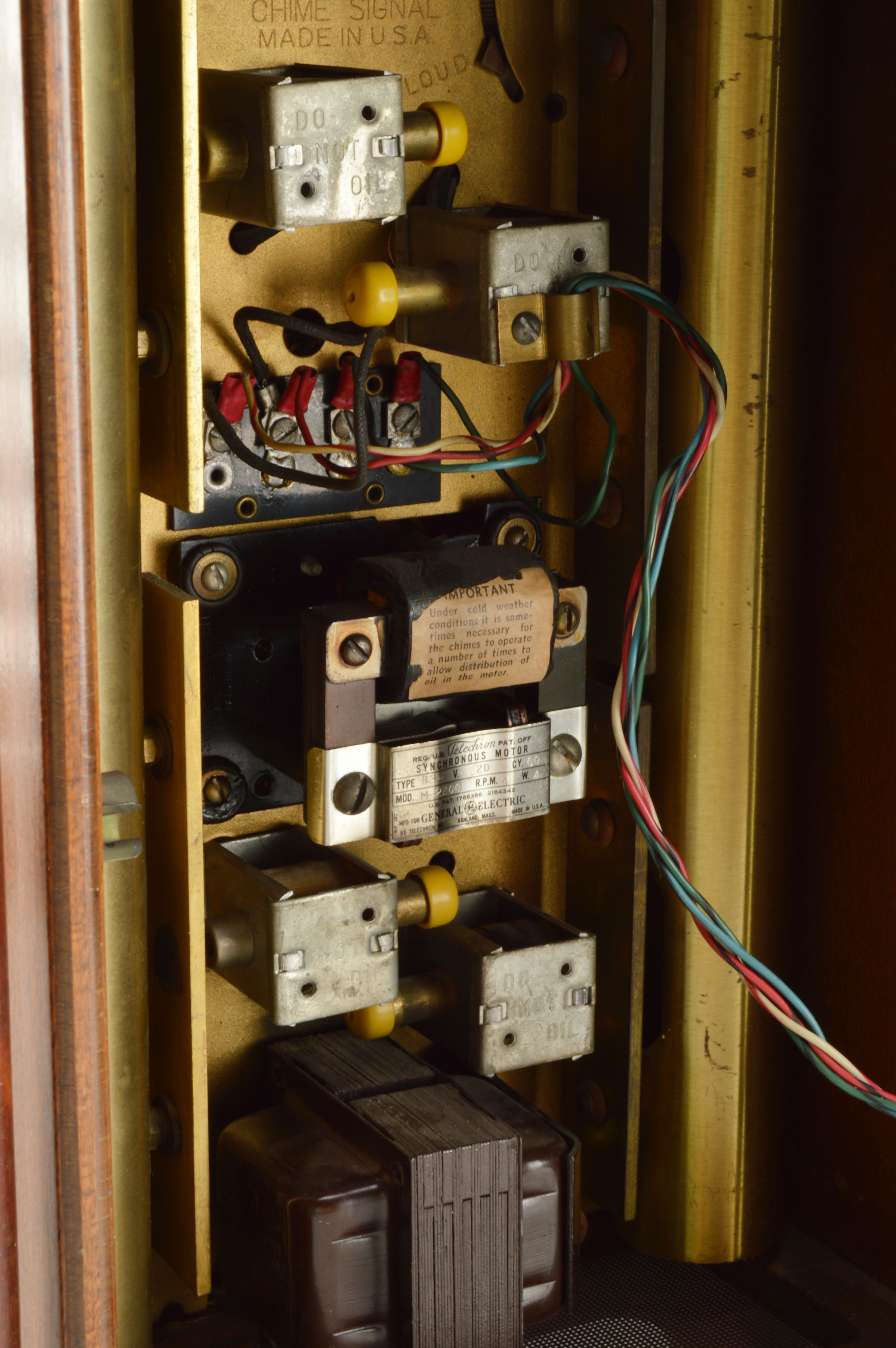 Vintage Nutone "Madison" Mantel Clock