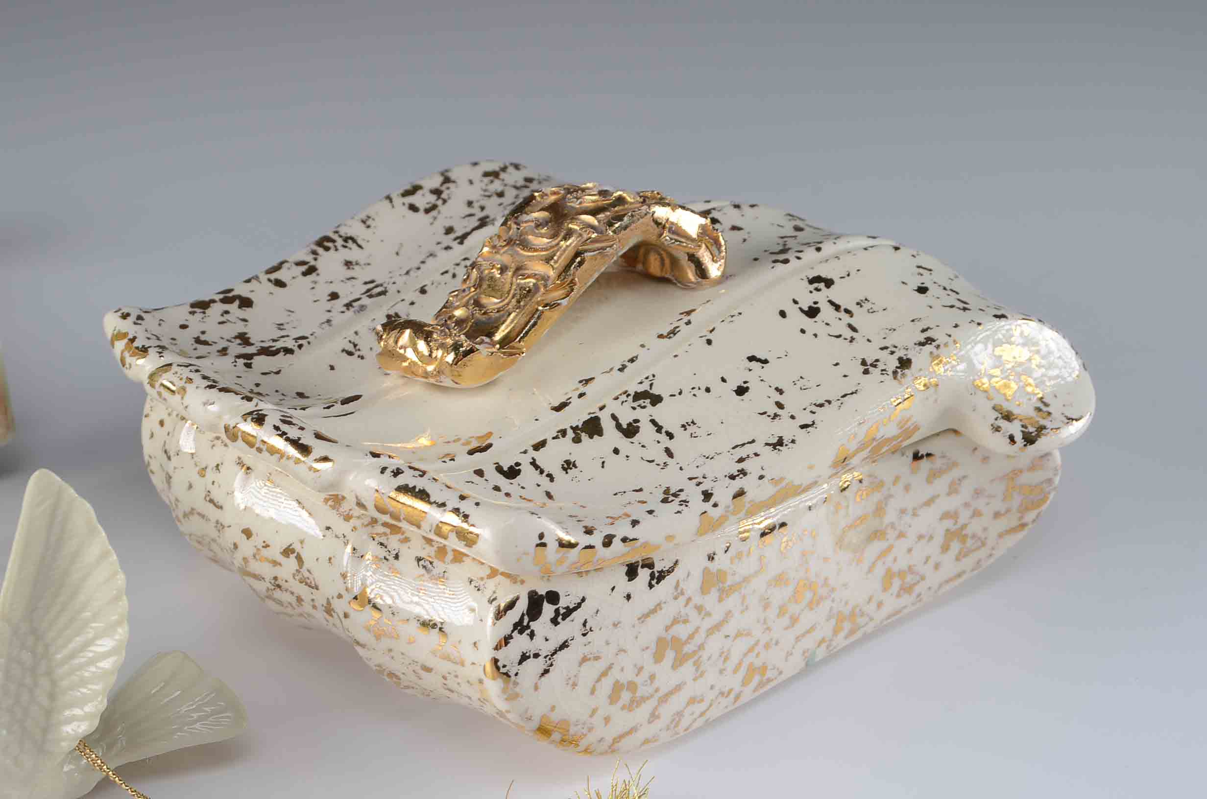 Group of Vintage Decorative Items