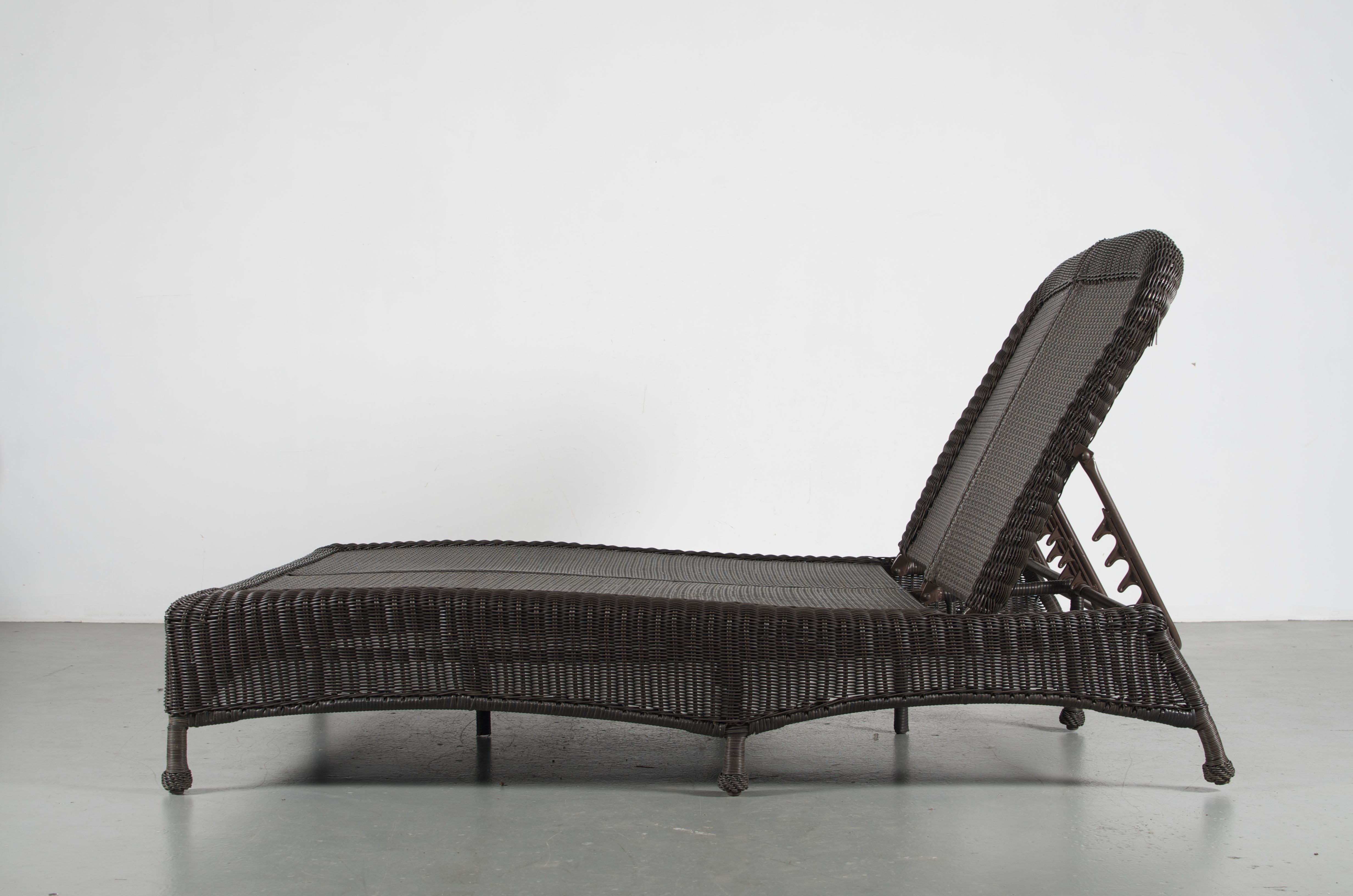 Classic Wicker Double Chaise Lounge by Summer Classics