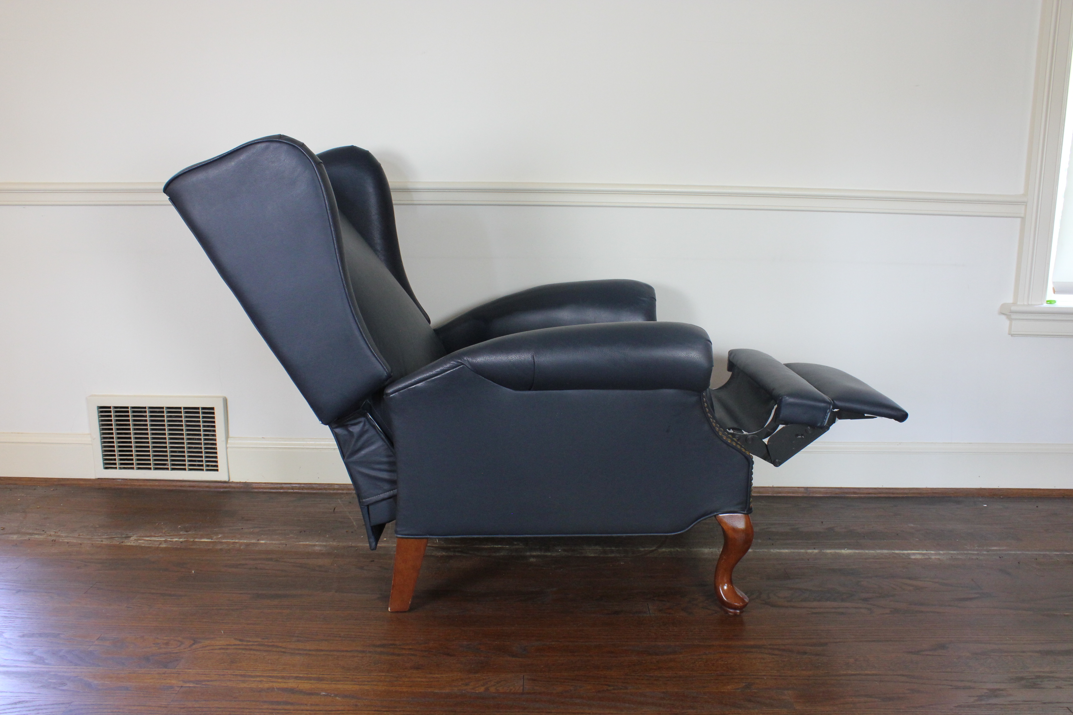 Queen Anne Style Wingback Leather Reclining Chair