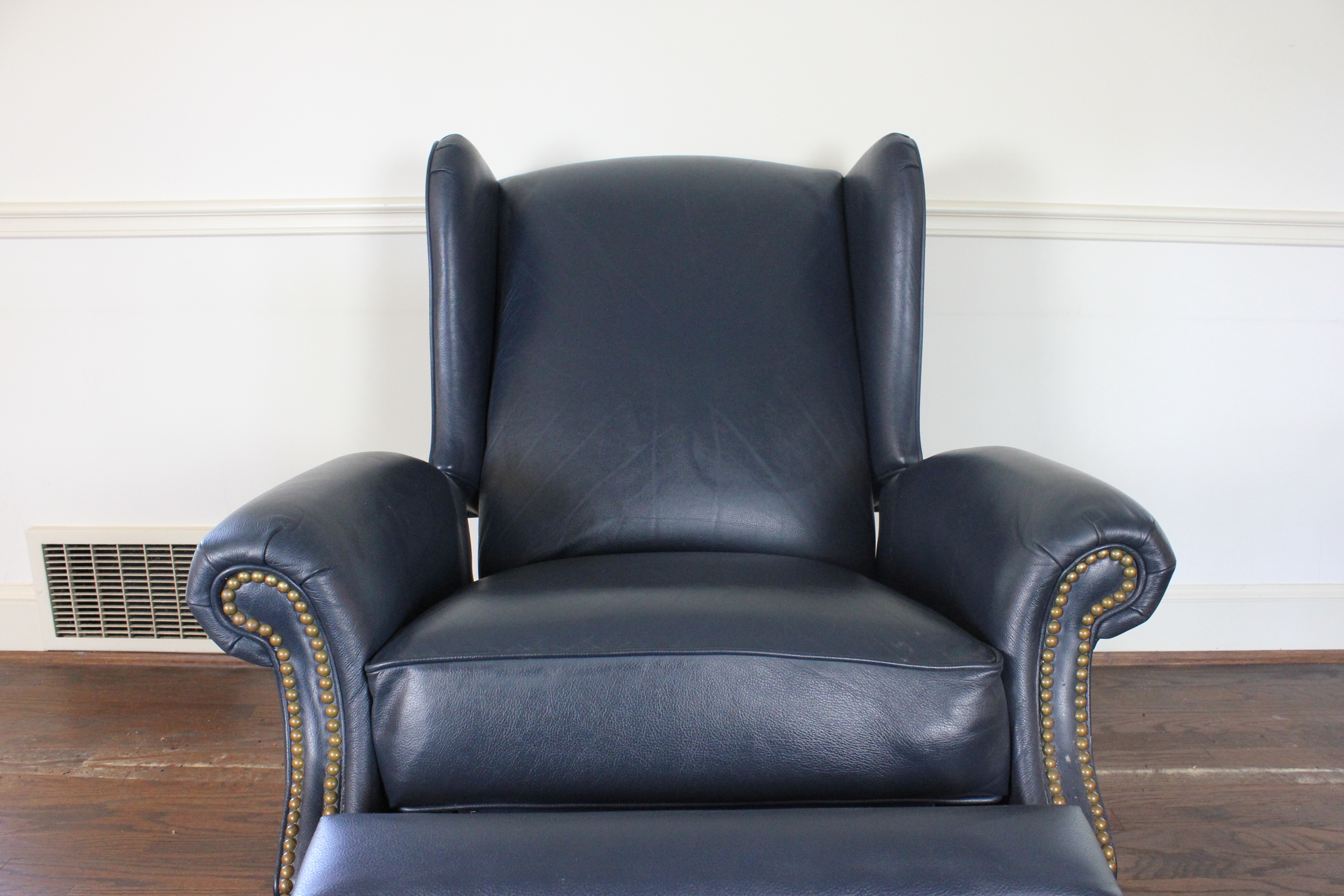 Queen Anne Style Wingback Leather Reclining Chair