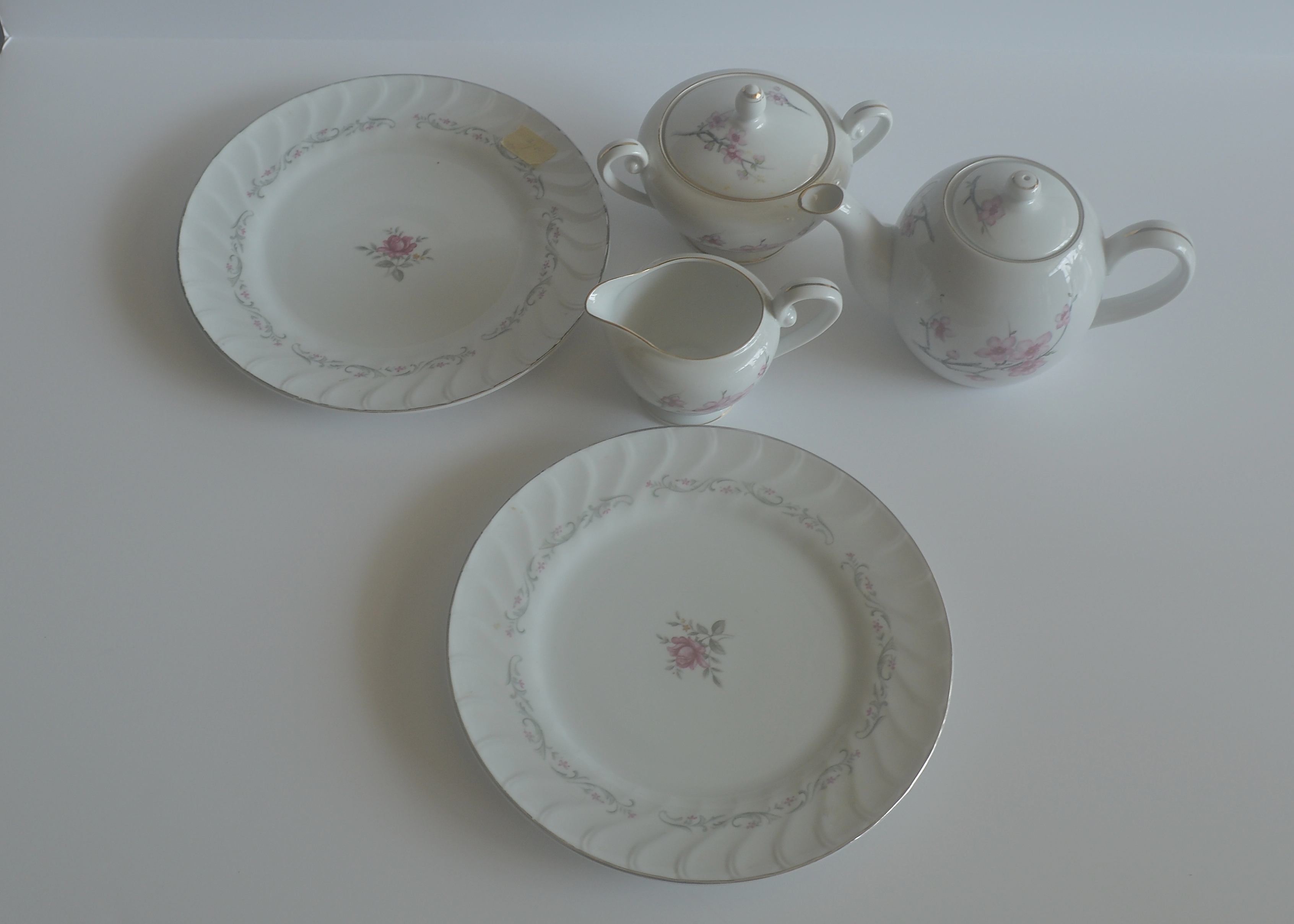 Japanese Cherry Blossom Diamond China