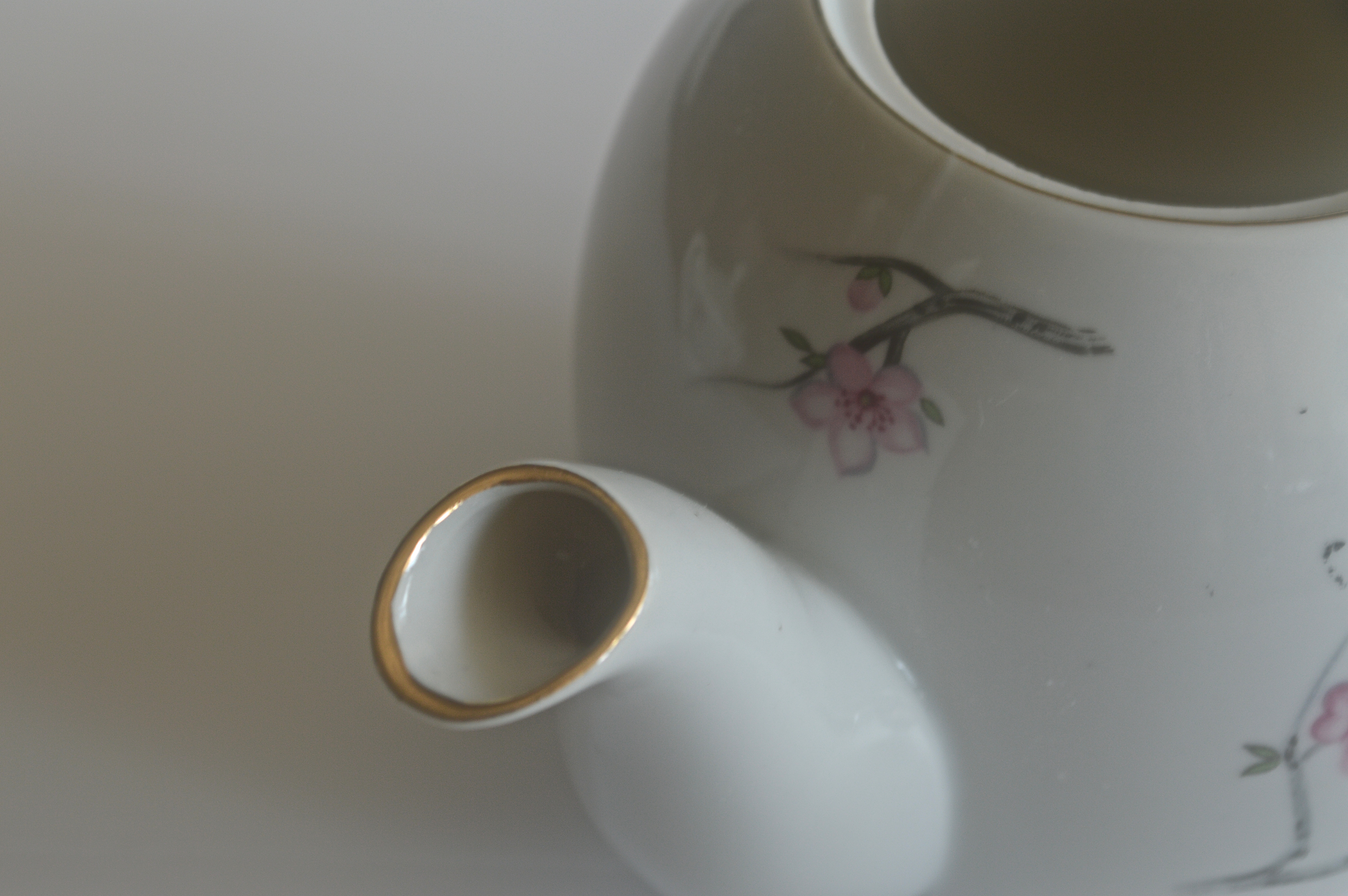 Japanese Cherry Blossom Diamond China