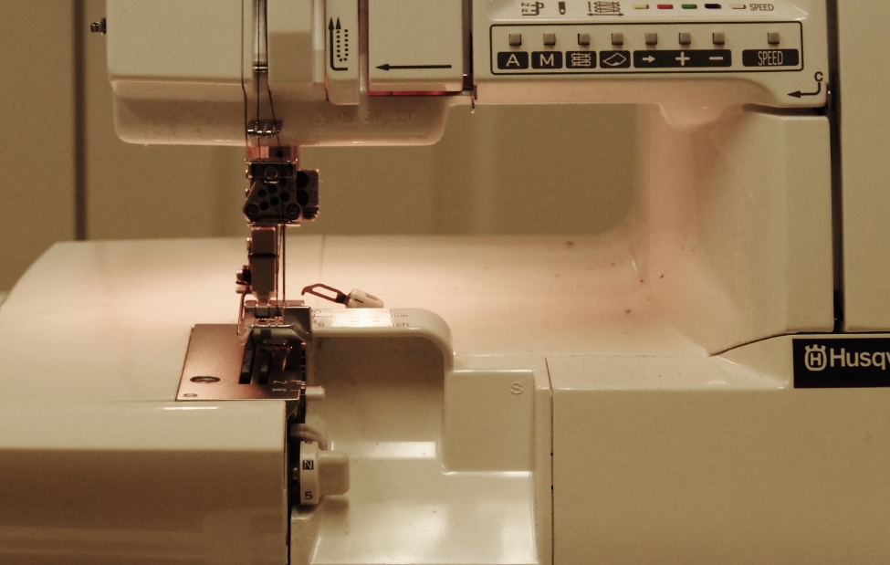 Viking Husqvarna Huskylock 936 Serger, and Supplies