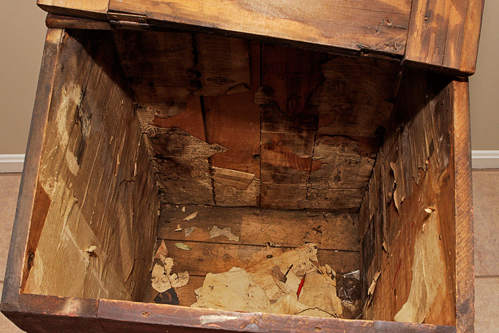 Lion Coffee Bin from the Woolson Spice Company