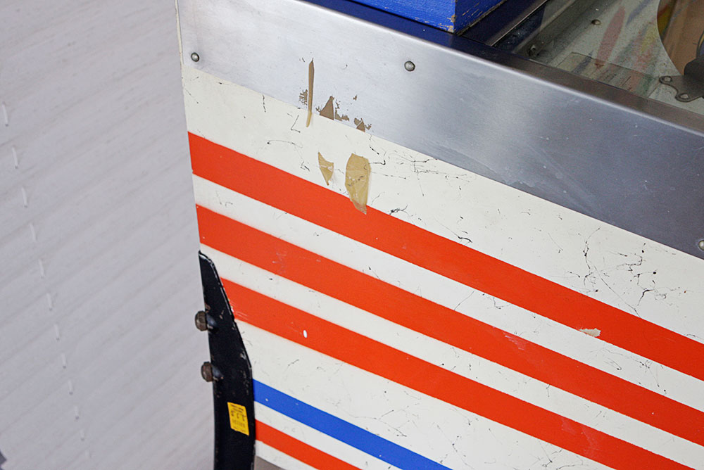 Gottlieb's Royal Guard Pinball Machine