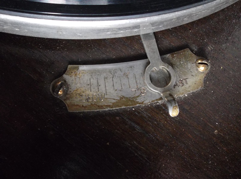 1930s "His Master's Voice" Model 103 Gramophone