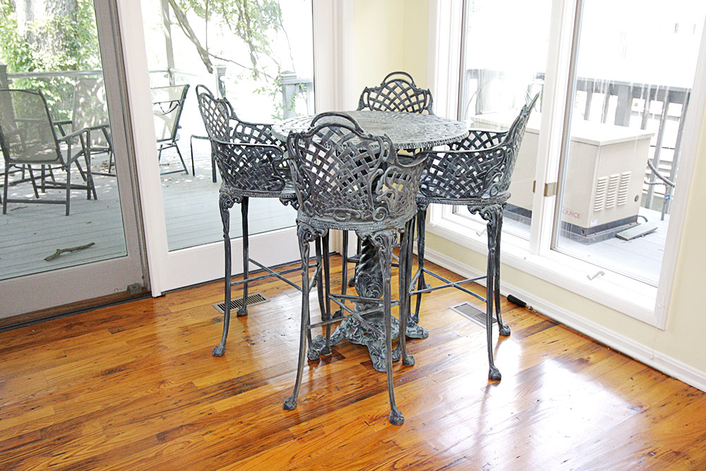 Tall Cast Aluminum Patio Table and Chairs