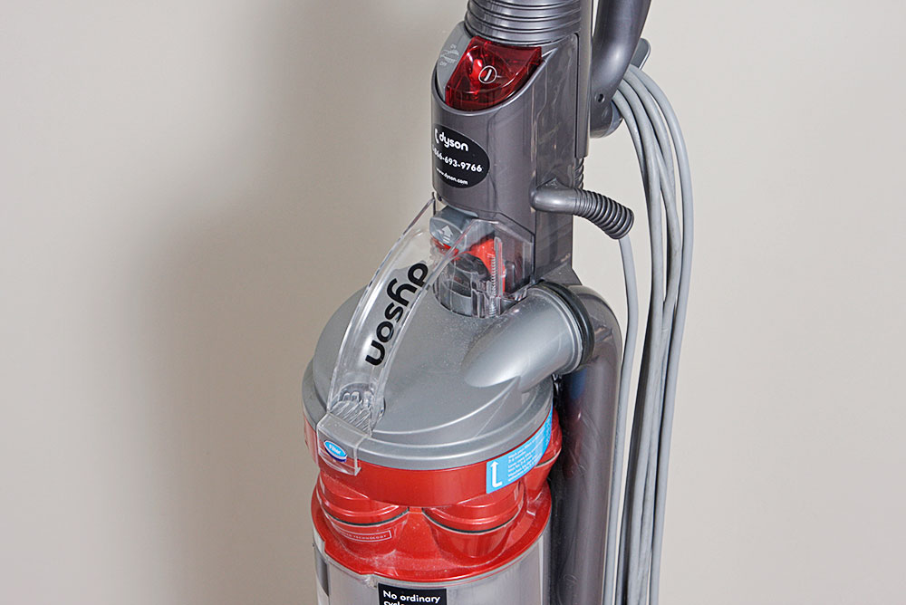 Dyson Slim DC18 Vacuum Cleaner