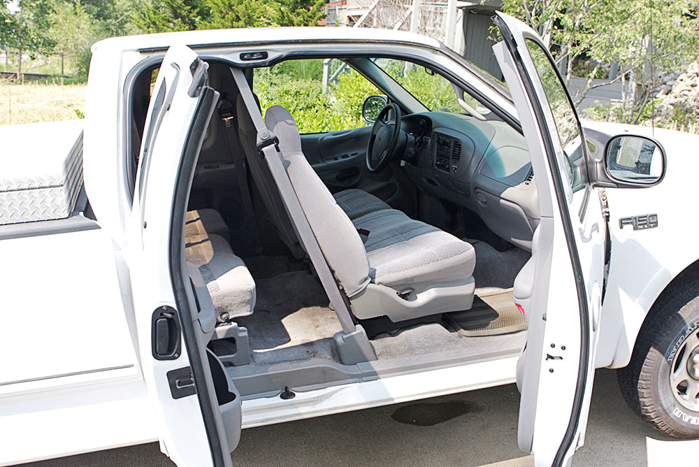 1997 Ford F150 XLT Truck with 24,000 Miles, Extended Cab, 8 Cyl