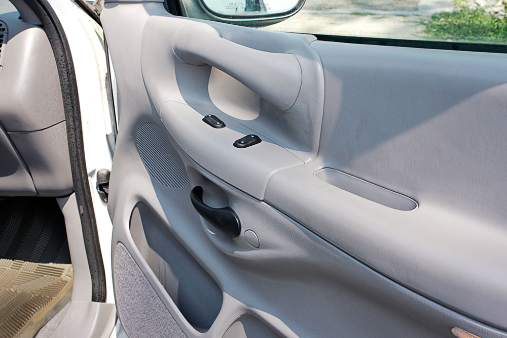 1997 Ford F150 XLT Truck with 24,000 Miles, Extended Cab, 8 Cyl