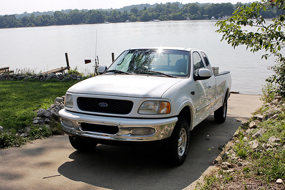 1997 Ford F150 XLT Truck with 24,000 Miles, Extended Cab, 8 Cyl