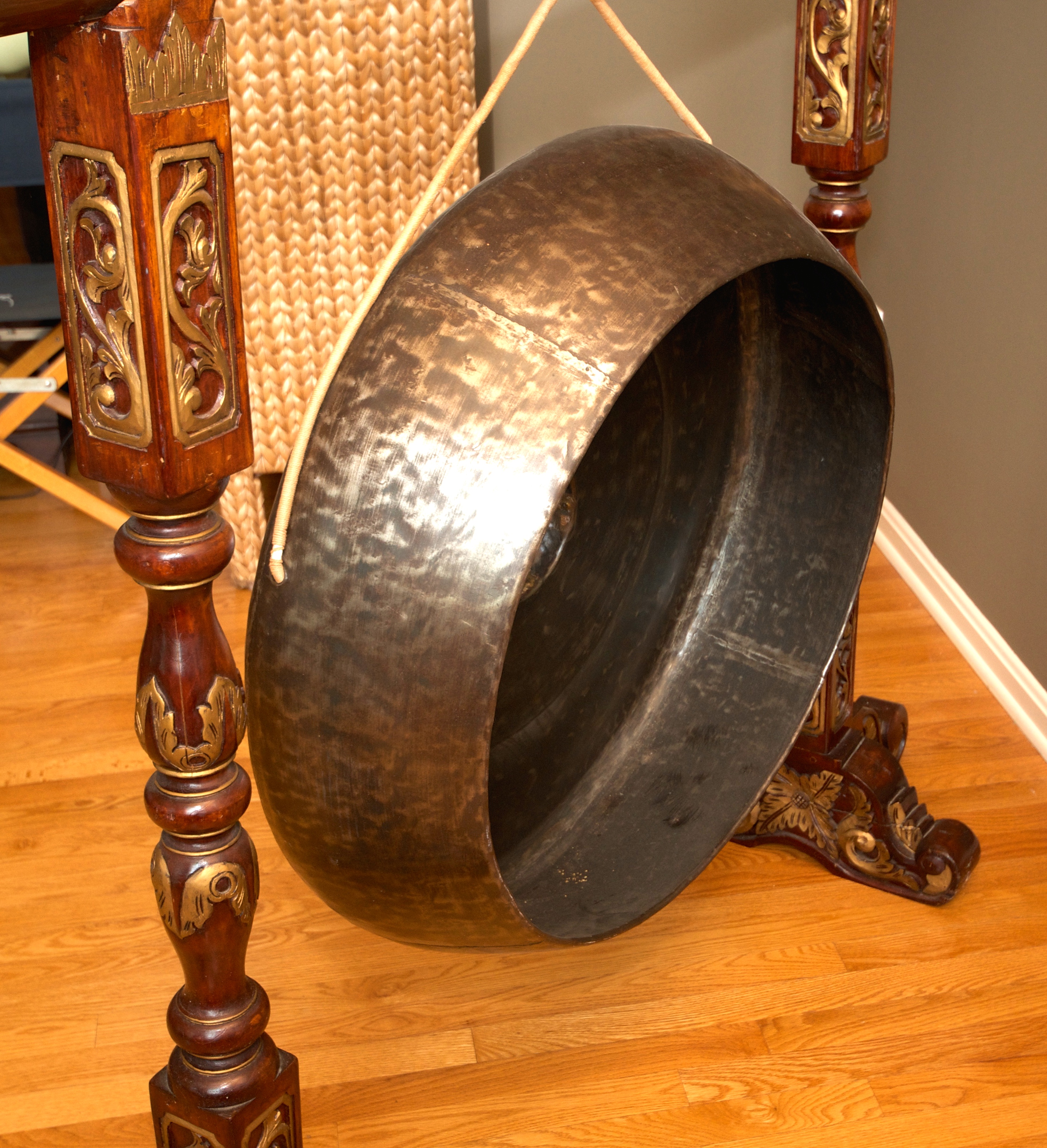 Large Chinese Gong