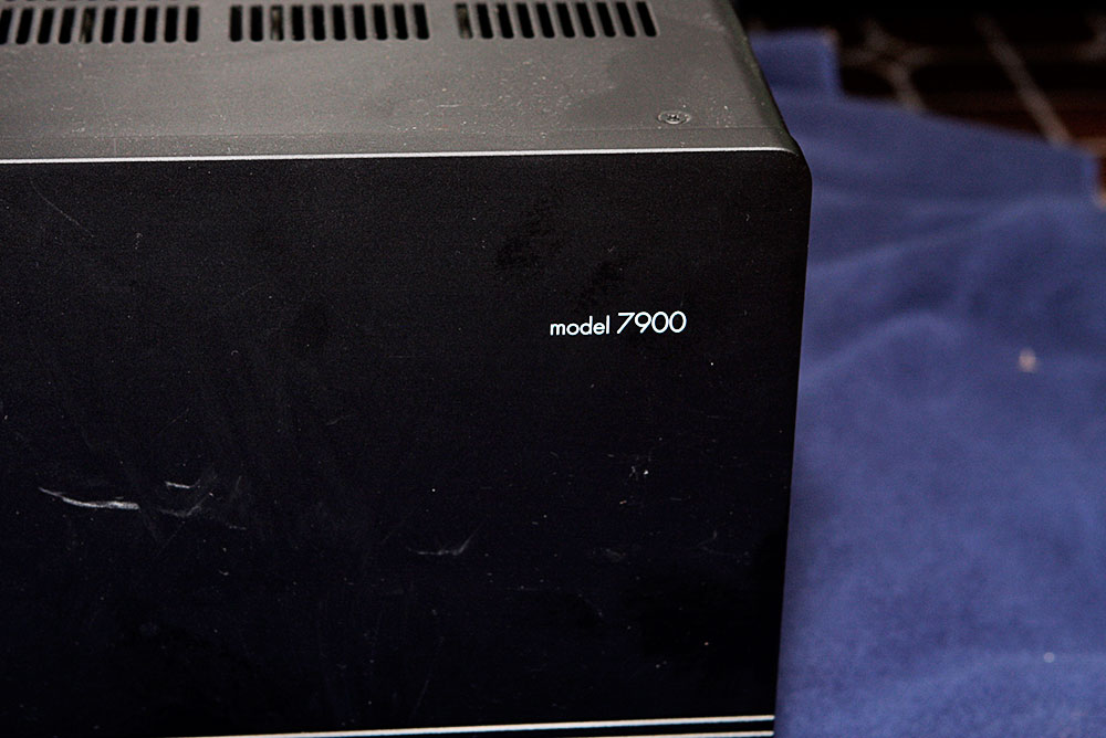 Outlaw Power Amp Model 7900