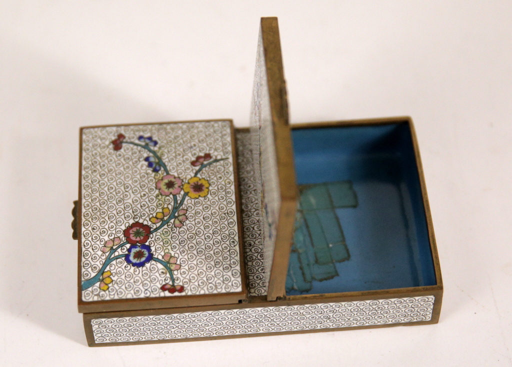 Small Decorative Objects