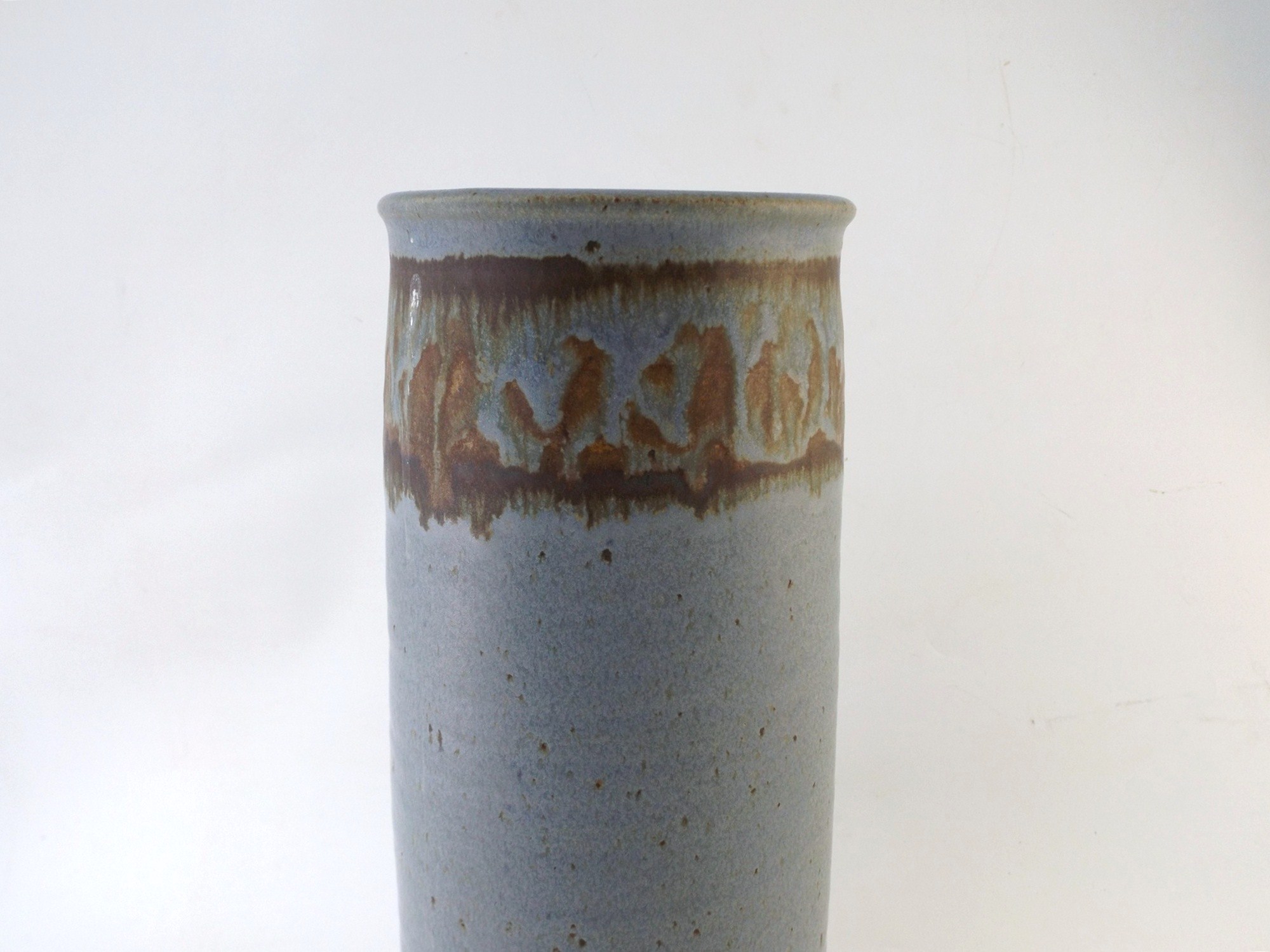 Signed Wishon Harrell Modernist Stoneware Vase