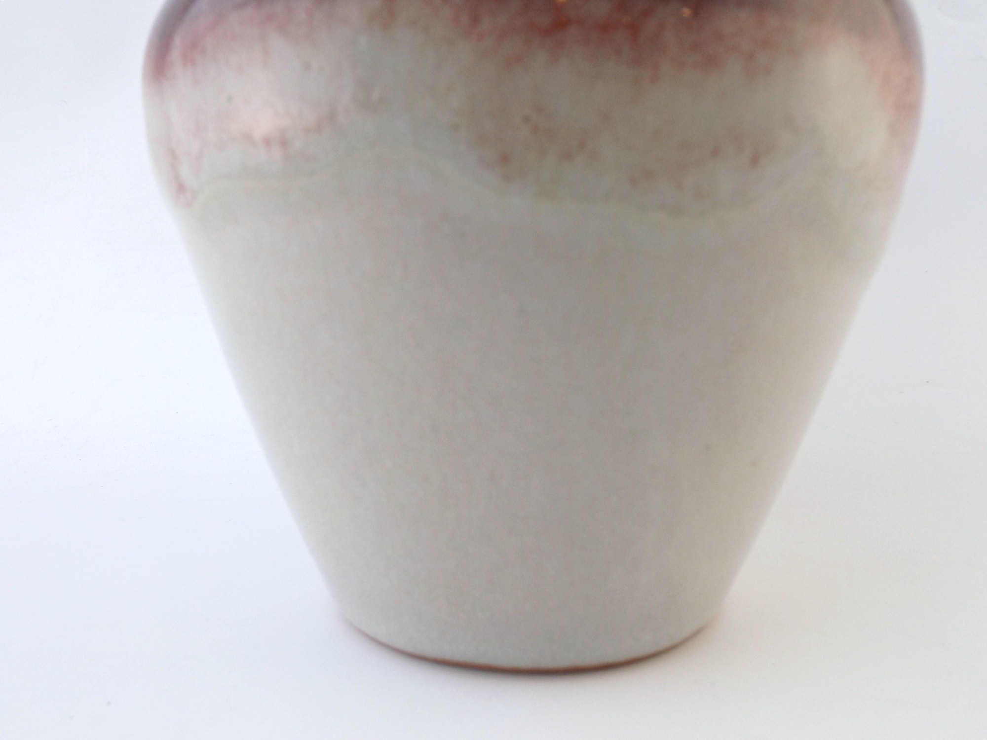 Signed Douglas Ferguson Pigeon Forge Vase