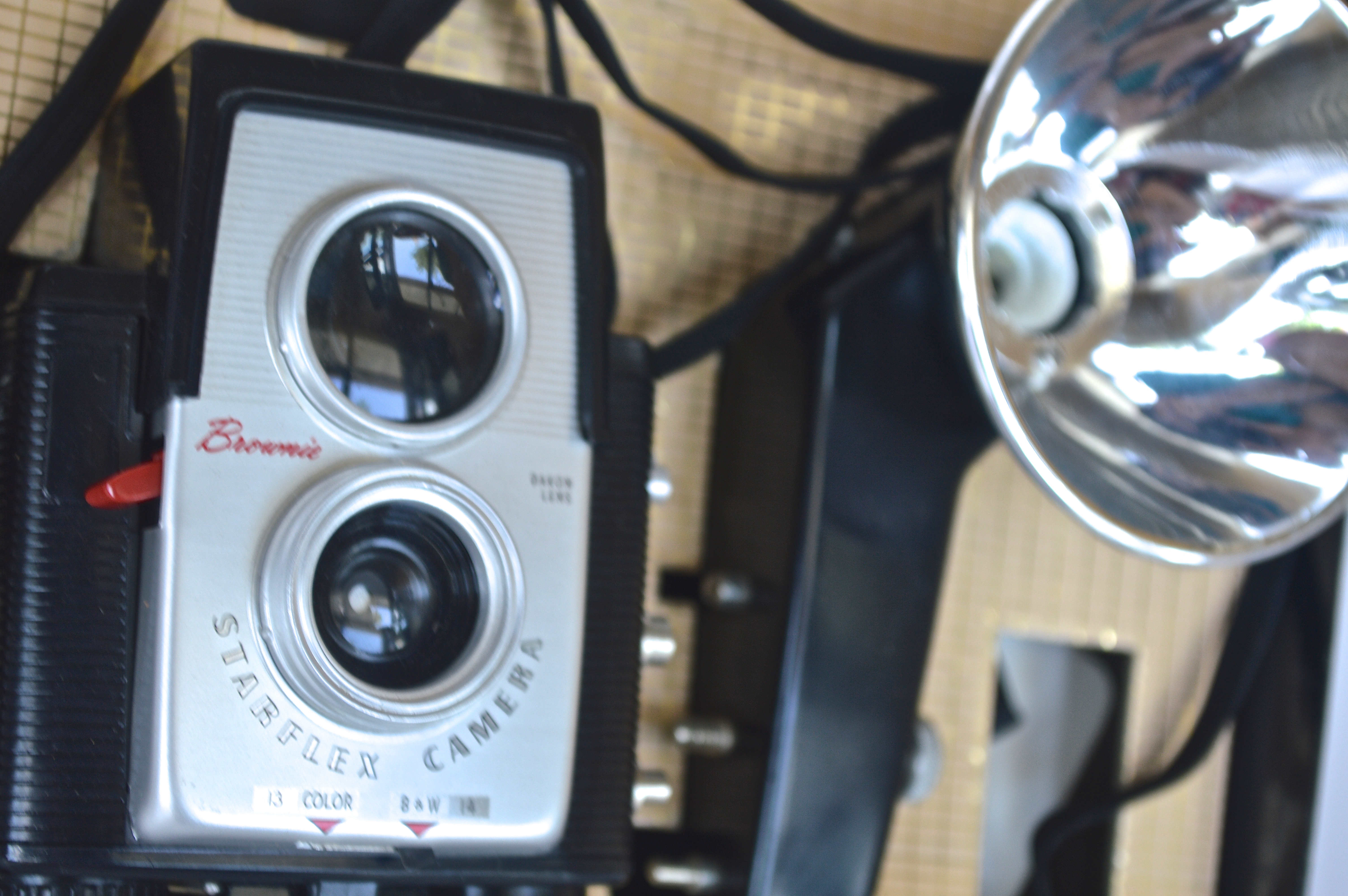 Vintage Kodak Brownie Starflex Outfit Camera