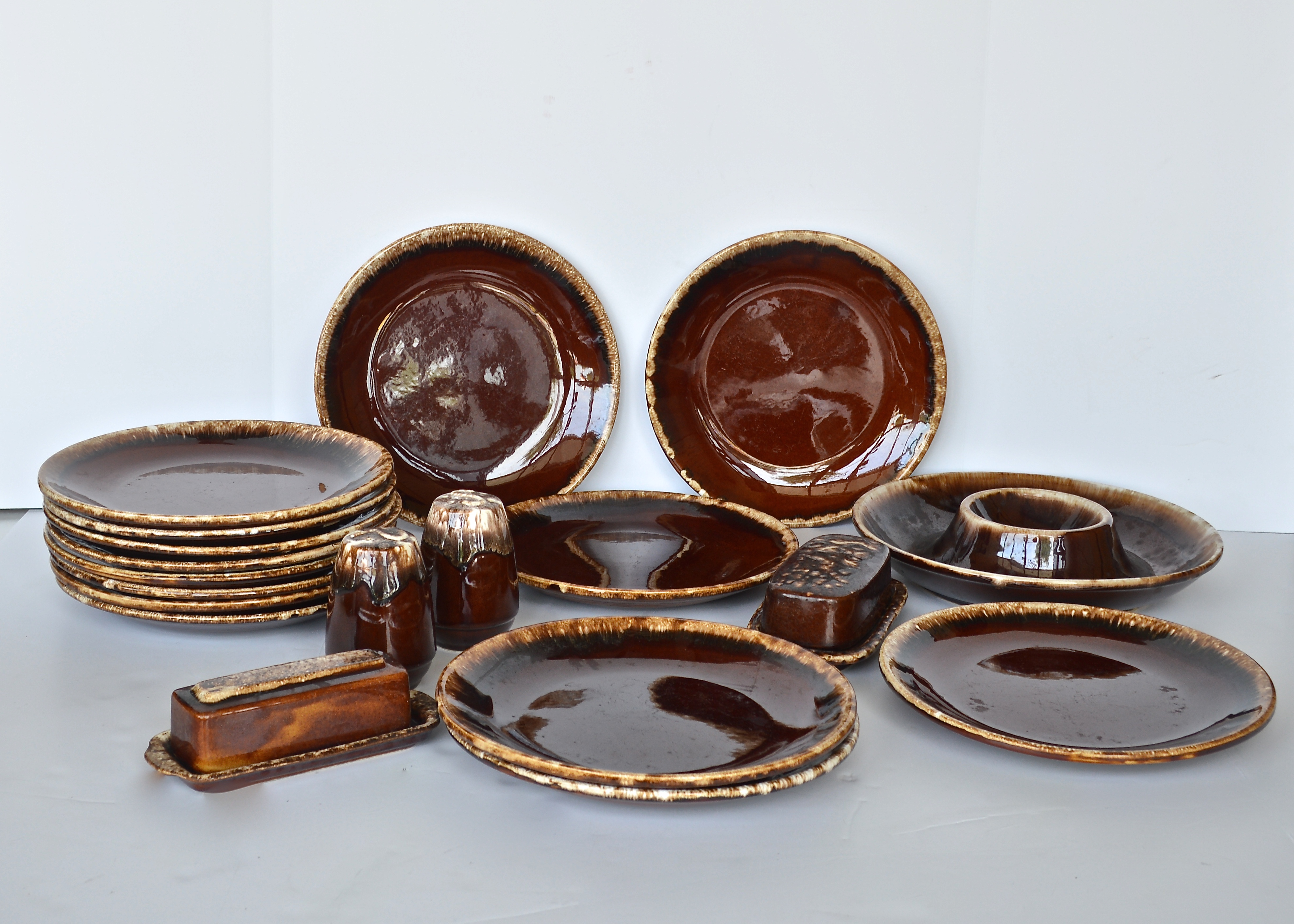 Set of Vintage Hull Oven Proof USA Dinnerware