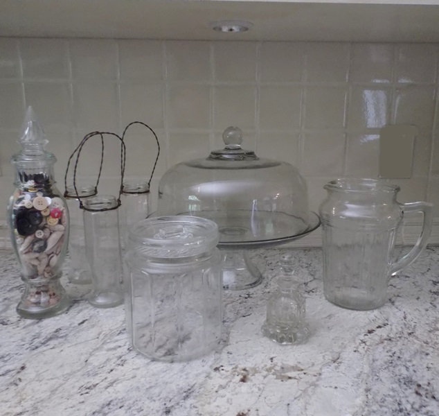 Assortment of Glass Kitchenalia Items 